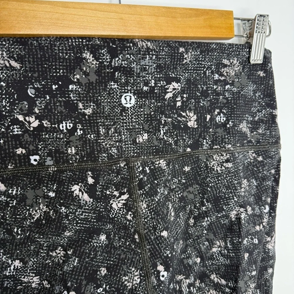 LULULEMON Equalized Multi Wunder Under High Rise Tights 28”